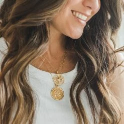 Jane Win FOREVER JW Cutout Pendant Coin Wear