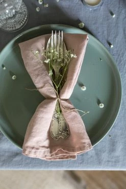 Madame De La Maison Linen Napkins (Set Of 4), Rose