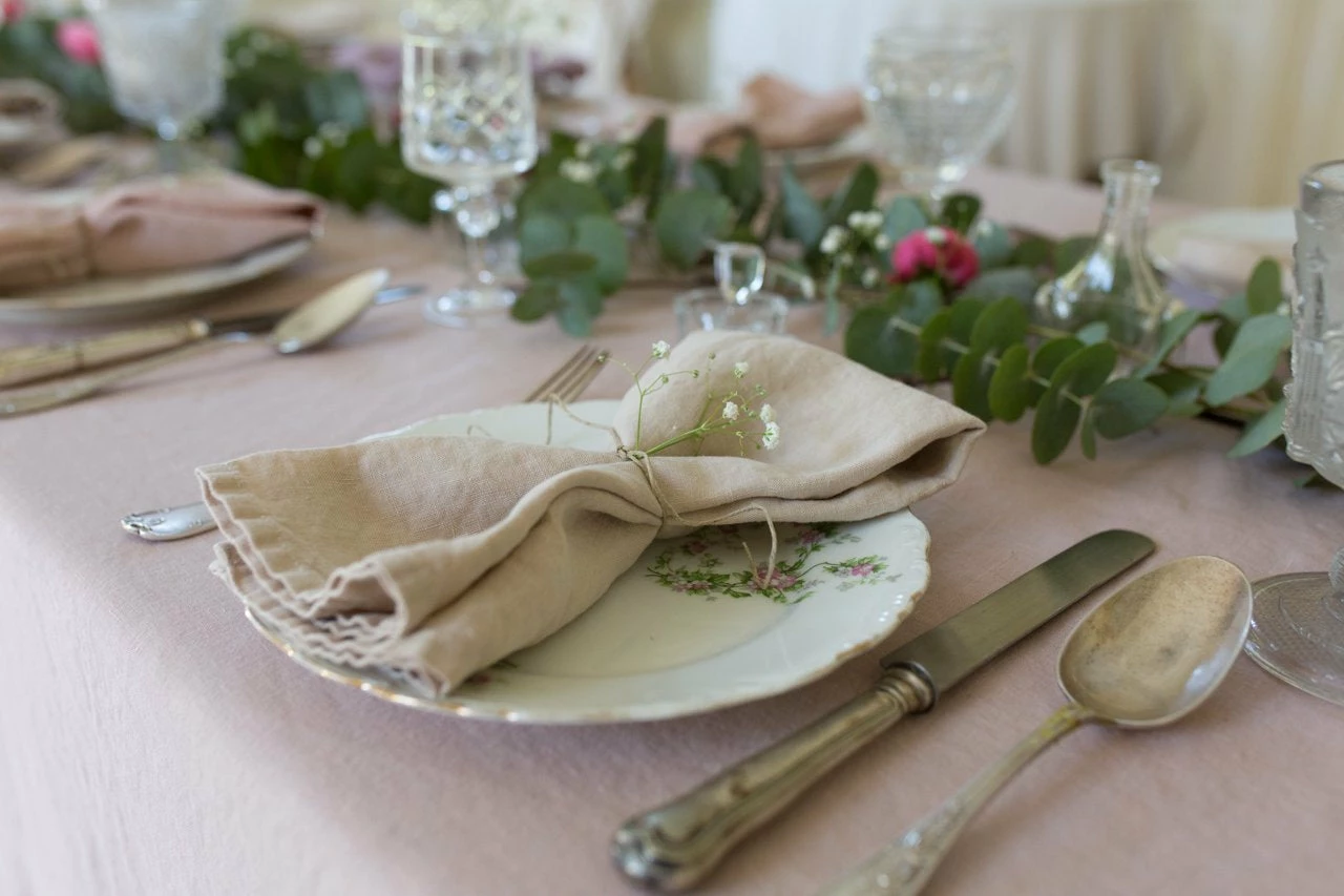 Madame De La Maison Linen Napkins (Set Of 4), Sable 2 Madame De La Maison Linen Napkins (Set Of 4), Sable