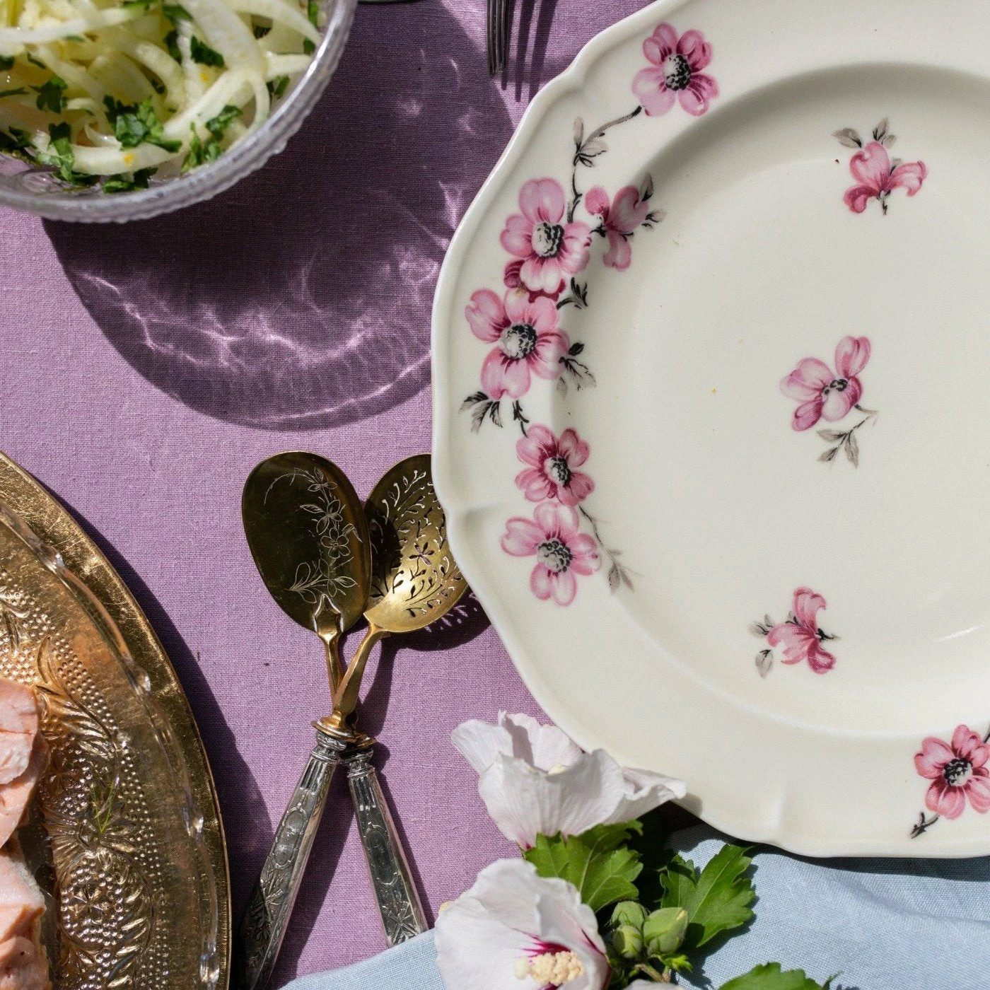 Madame De La Maison Live Set Of 5 Cream Floral Limoges Plates 2 Madame De La Maison Live Set Of 5 Cream Floral Limoges Plates