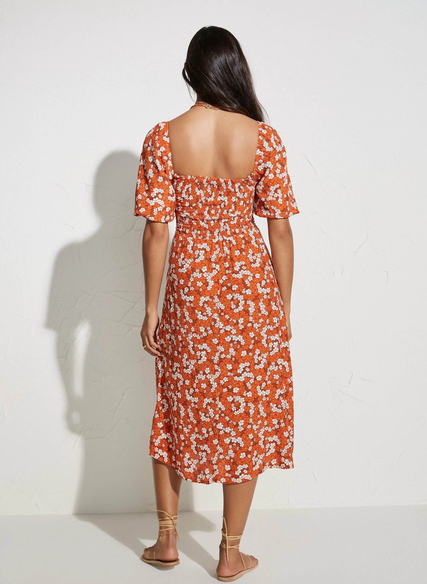 Faithfull The Brand Velika Midi Dress, Valencia Floral Print Wear 3 Faithfull The Brand Velika Midi Dress, Valencia Floral Print Wear
