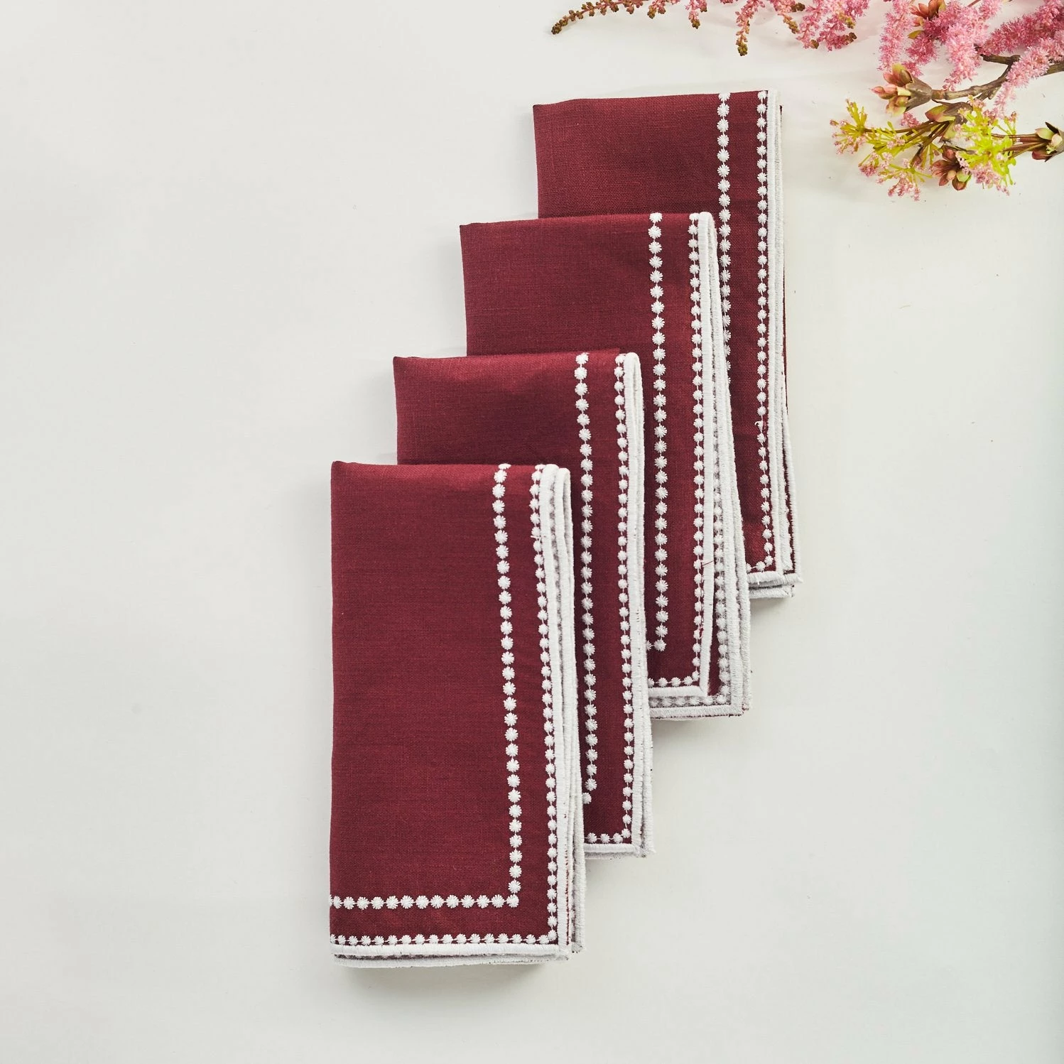 Maison Margaux Margaux Burgundy Napkin - Set Of 4 Live 2 Maison Margaux Margaux Burgundy Napkin - Set Of 4 Live