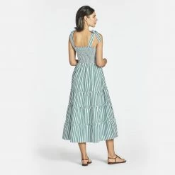 Maxwell & Geraldine Wear The Brooke