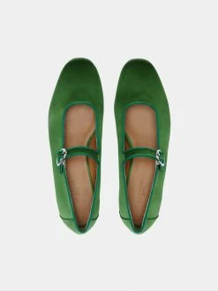Le Monde Béryl Wear Mary Jane In Moss Green Satin 4 Le Monde Béryl Wear Mary Jane In Moss Green Satin