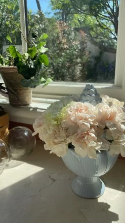 Only On The Avenue Tulipiere Artichoke French Blue Live