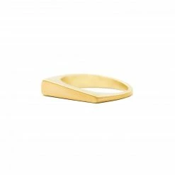 Campbell + Charlotte Wear The Edge Tapered Stacking Ring - Gold
