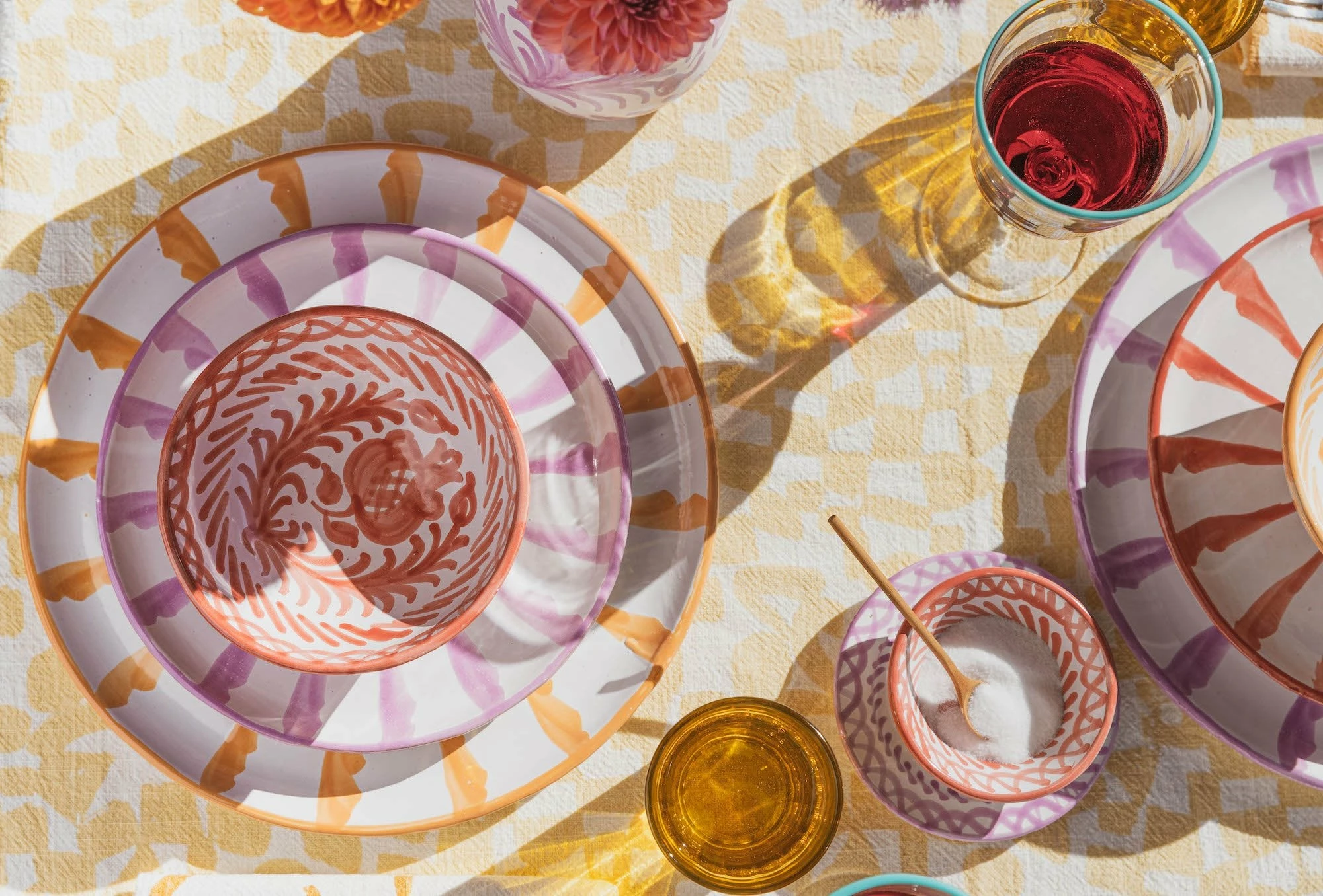 Pomelo Casa Casa Lila Salad Plate With Candy Cane Stripes Live 6 Pomelo Casa Casa Lila Salad Plate With Candy Cane Stripes Live