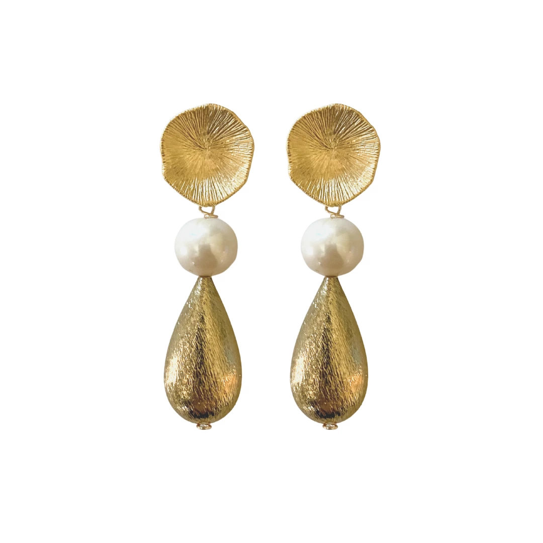 M Donohue Collection Ellie Pearl Teardrop Earrings Wear 1 M Donohue Collection Ellie Pearl Teardrop Earrings Wear