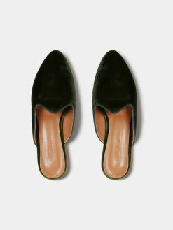 Le Monde Béryl Wear Venetian Mule In Forest Green Velvet