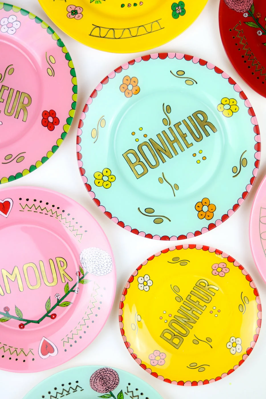 Only On The Avenue Live Bonheur Painted Dinner Plate, Pink 3 Only On The Avenue Live Bonheur Painted Dinner Plate, Pink