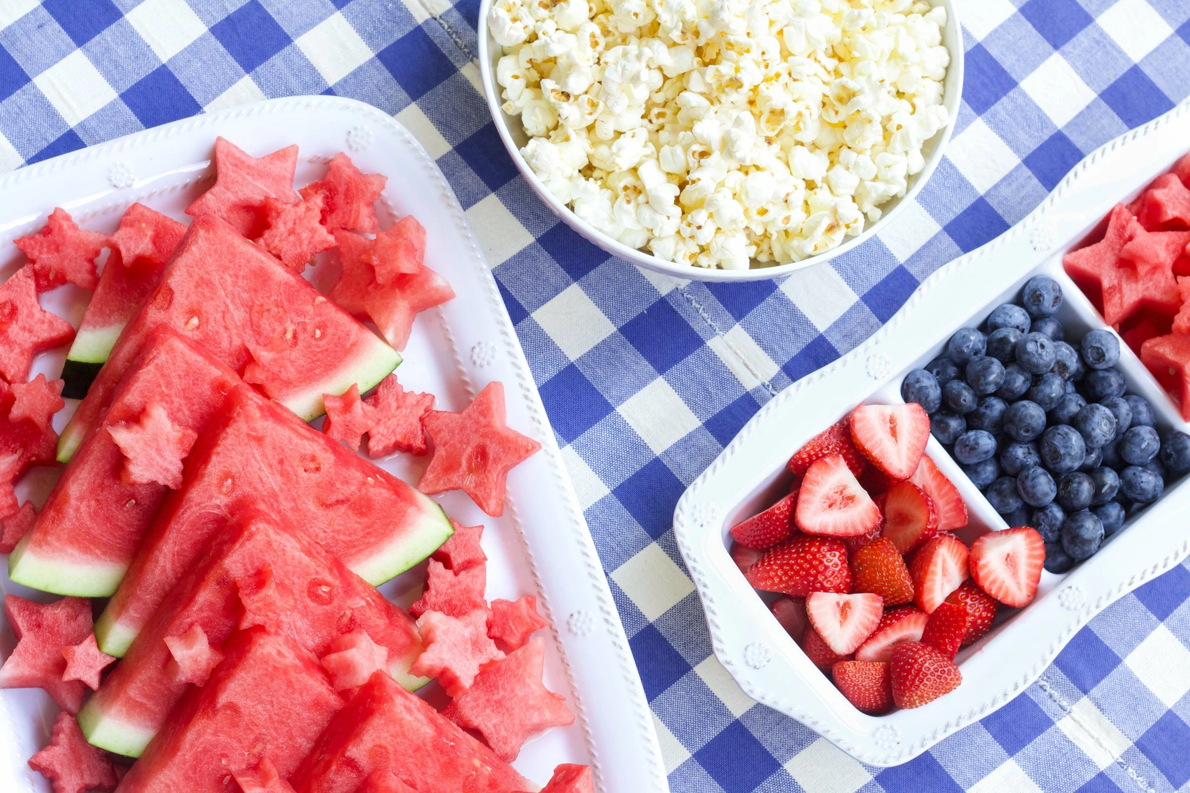 Juliska Live Berry & Thread Whitewash Melamine 16" Serving Tray/Platter 3 Juliska Live Berry & Thread Whitewash Melamine 16" Serving Tray/Platter