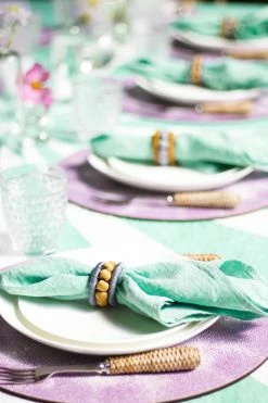 Tisch New York Lilac Shagreen Placemat Live