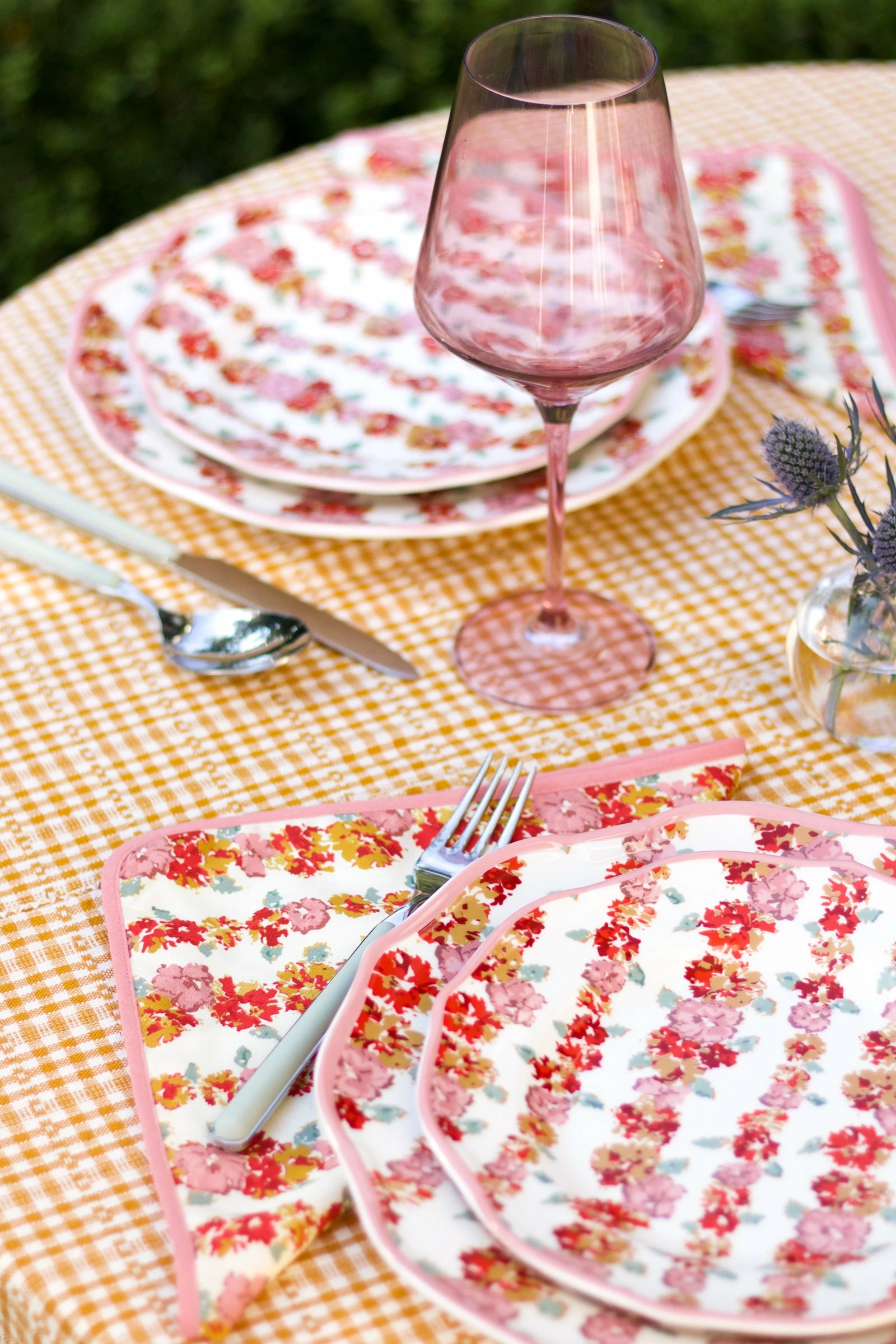 Loretta Caponi Garland On Cream Napkin 5 Loretta Caponi Garland On Cream Napkin