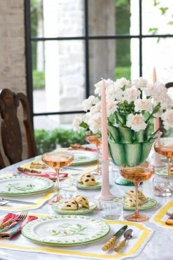 Only On The Avenue Live Tulipiere Artichoke Greene, Large