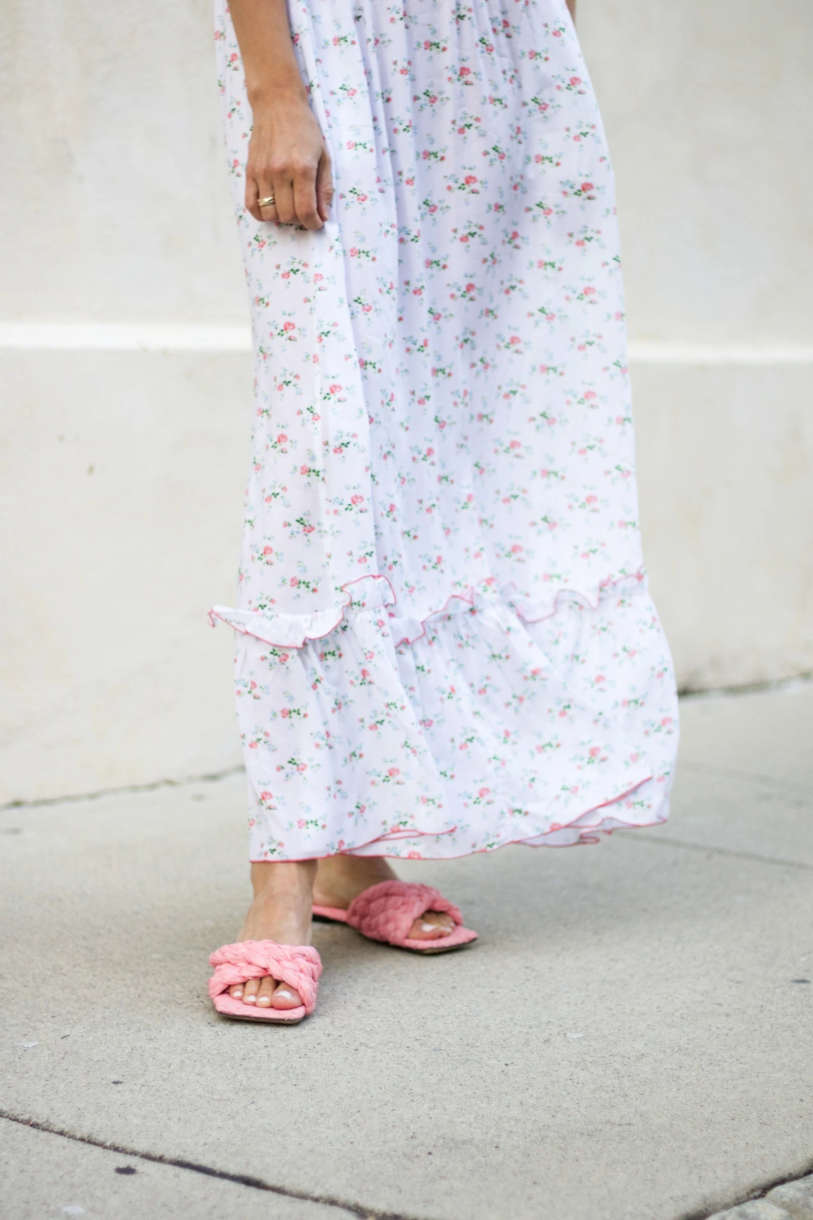 Loretta Caponi Wear Stefania Dress, Romantic Roses 3 Loretta Caponi Wear Stefania Dress, Romantic Roses