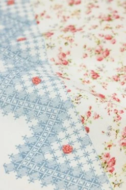 D'Ascoli Live Tidewater Placemat, Blue X Red 5 D'Ascoli Live Tidewater Placemat, Blue X Red