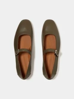 Le Monde Béryl Wear Mary Jane In Jungle Green Leather