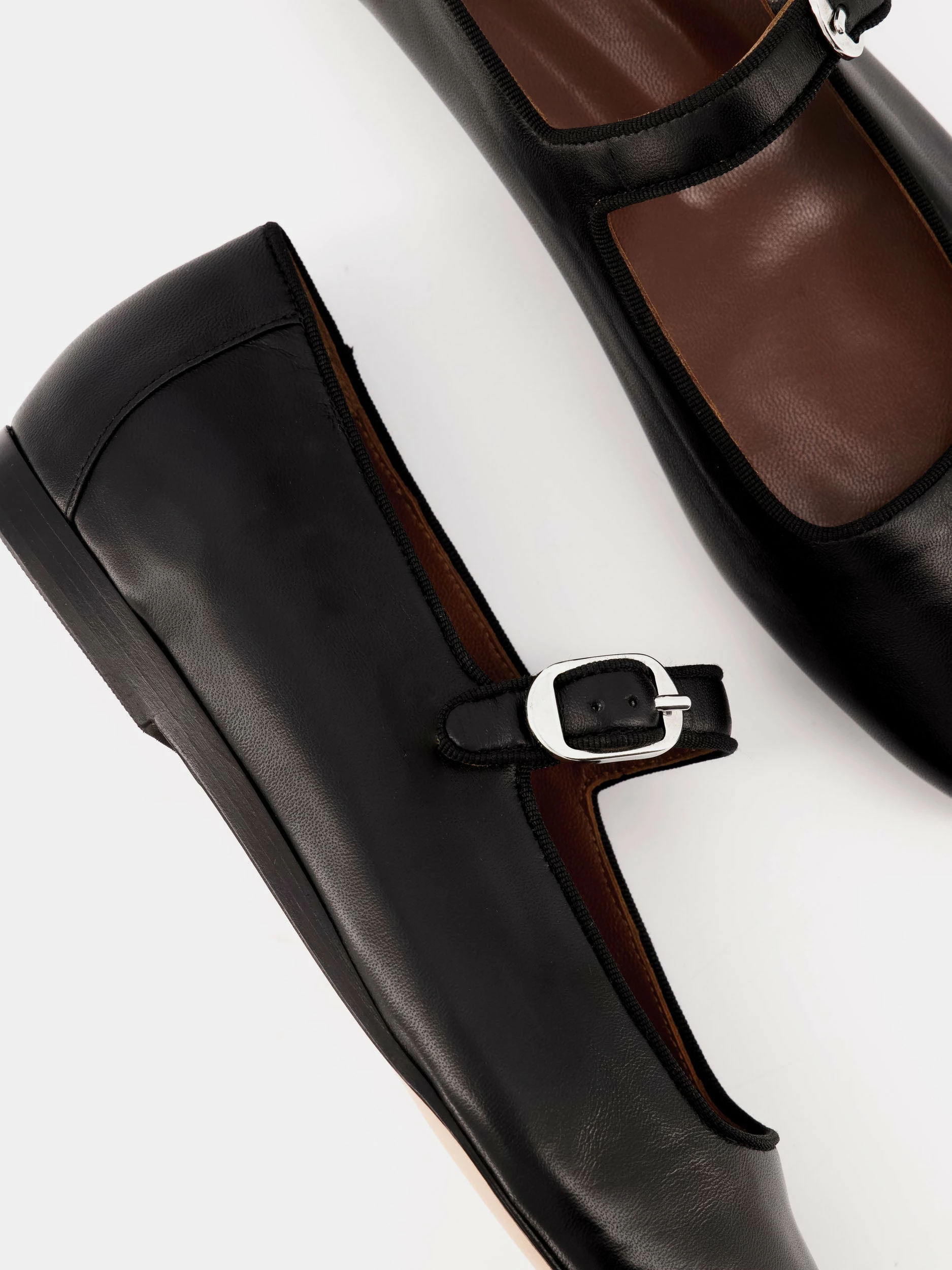 Le Monde Béryl Mary Jane In Black Leather Wear 3 Le Monde Béryl Mary Jane In Black Leather Wear