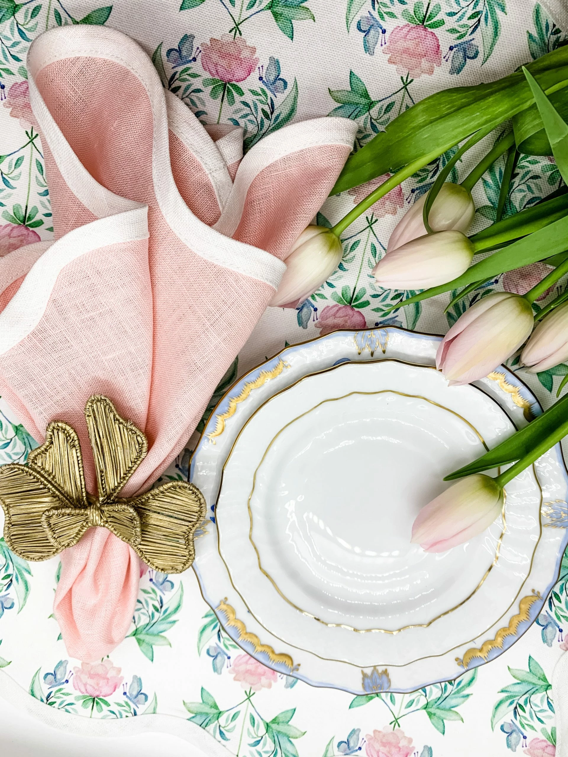 Fenwick Fields Linen Scalloped Square, Peony Pink 2 Fenwick Fields Linen Scalloped Square, Peony Pink