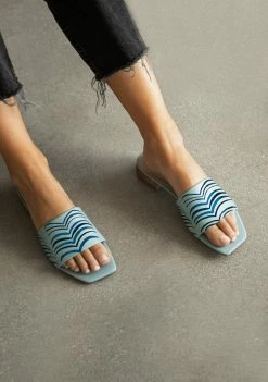 ALEPEL Ocean Waves Blue Square