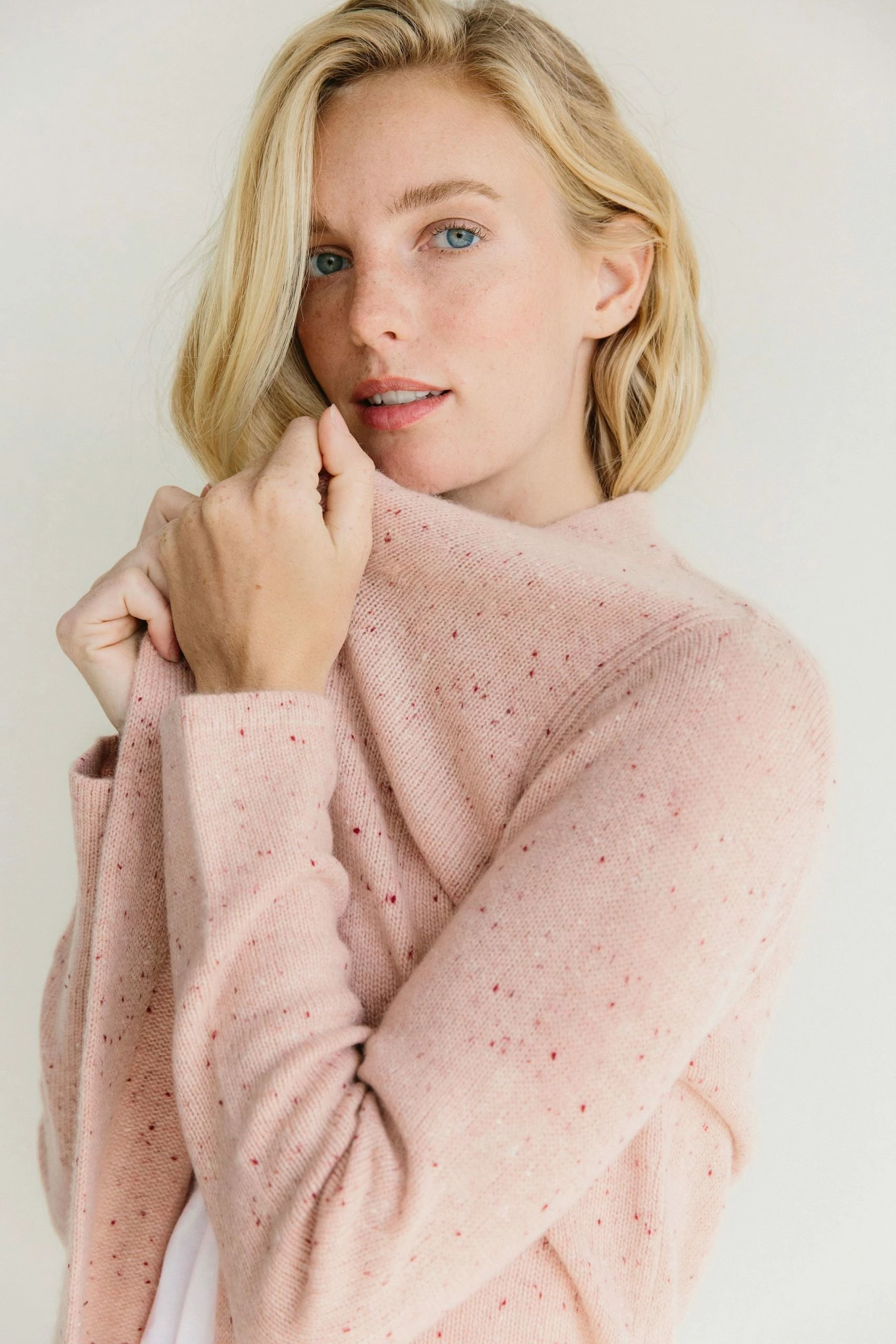 Kilte The Hannah Duster In Strawberry 2 Kilte The Hannah Duster In Strawberry