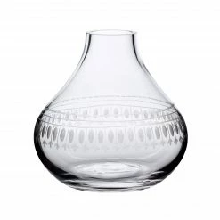 The Vintage List A Small Crystal Vase With Ovals Design Live