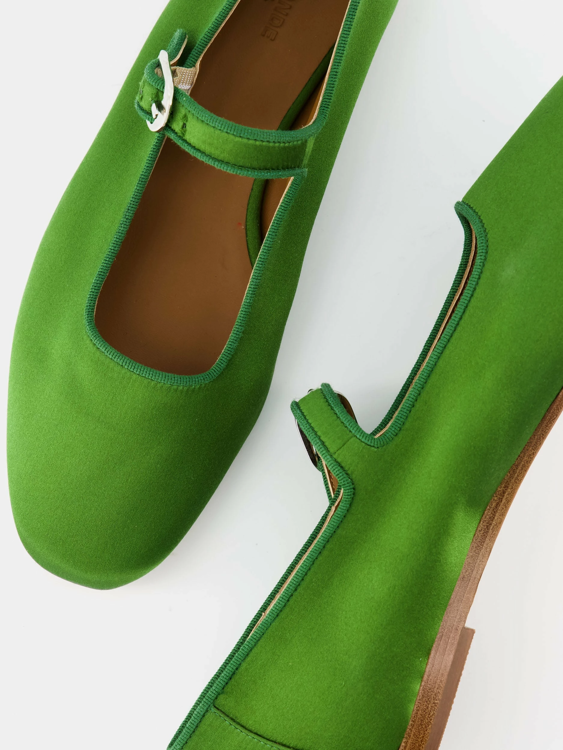 Le Monde Béryl Wear Mary Jane In Moss Green Satin 3 Le Monde Béryl Wear Mary Jane In Moss Green Satin