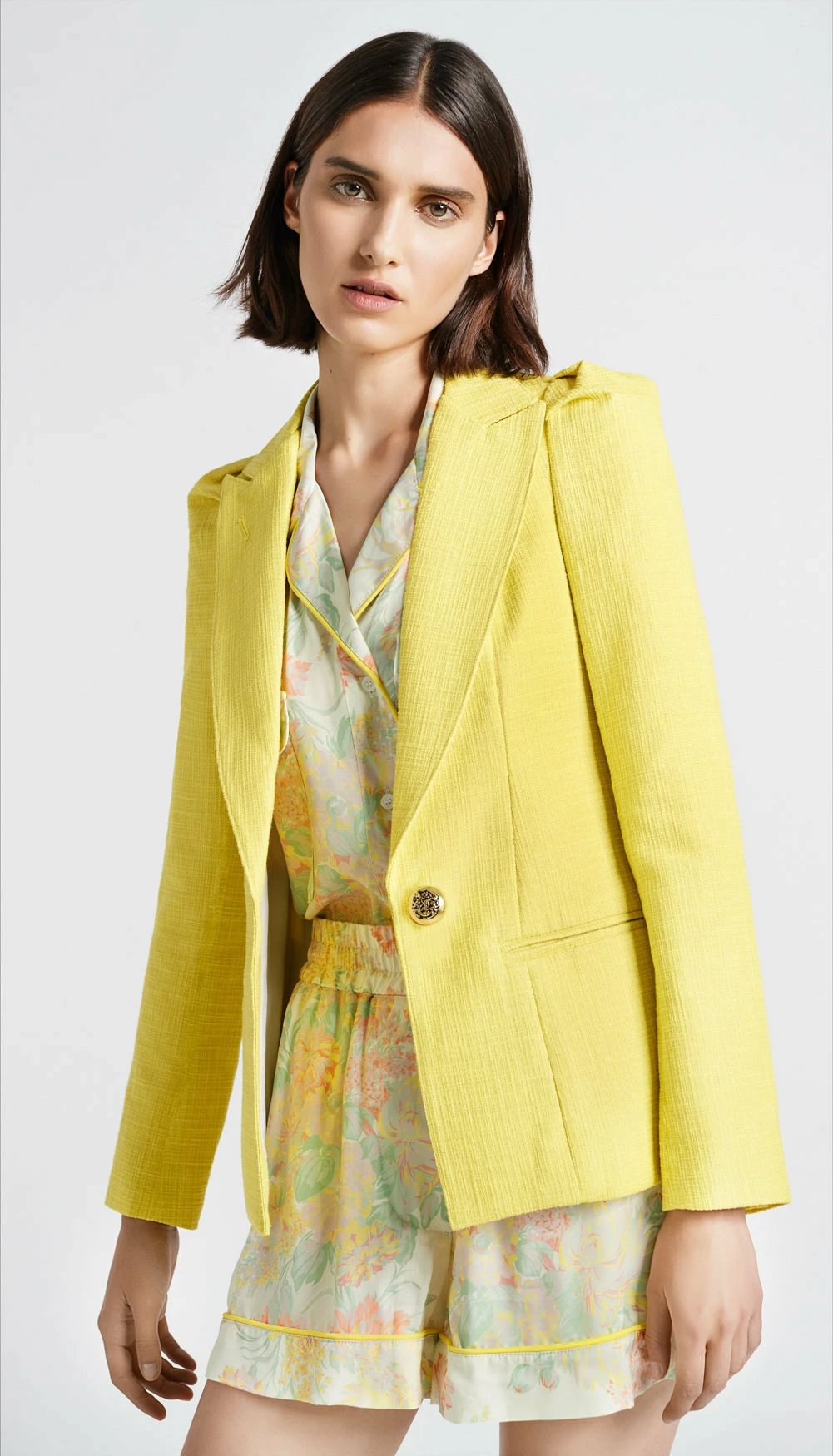 SMYTHE Box Pleat Blazer, Lemon 2 SMYTHE Box Pleat Blazer, Lemon