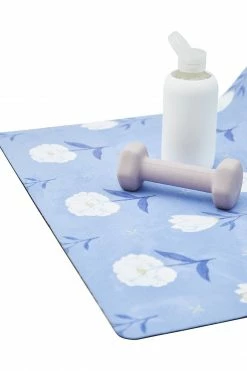 Jollie Gift The Plush Mat In Hydrangea